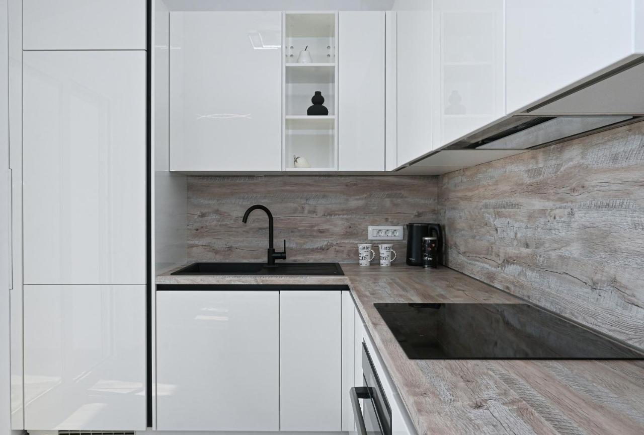 Luxury Apartment White Crystal คาชเตลา ภายนอก รูปภาพ