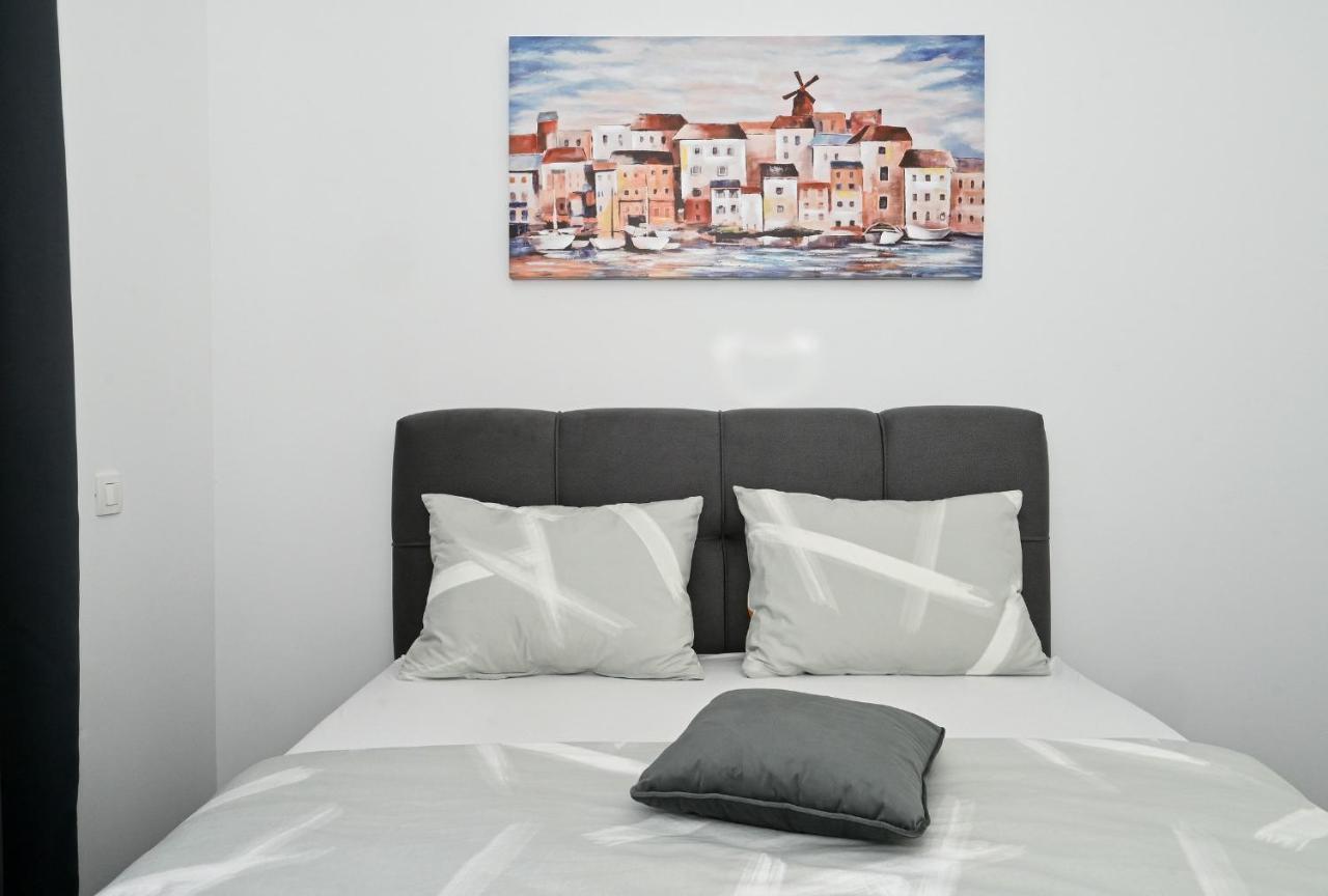 Luxury Apartment White Crystal คาชเตลา ภายนอก รูปภาพ