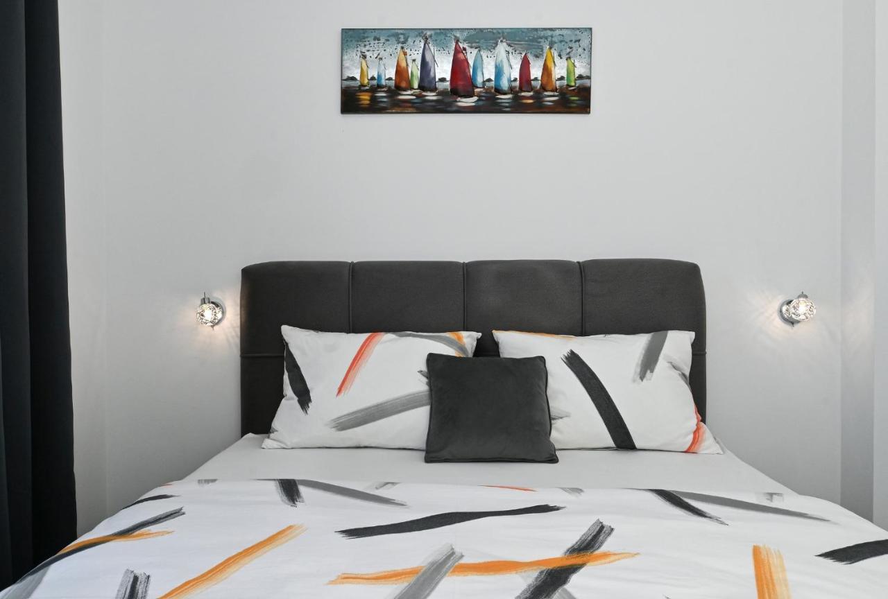 Luxury Apartment White Crystal คาชเตลา ภายนอก รูปภาพ