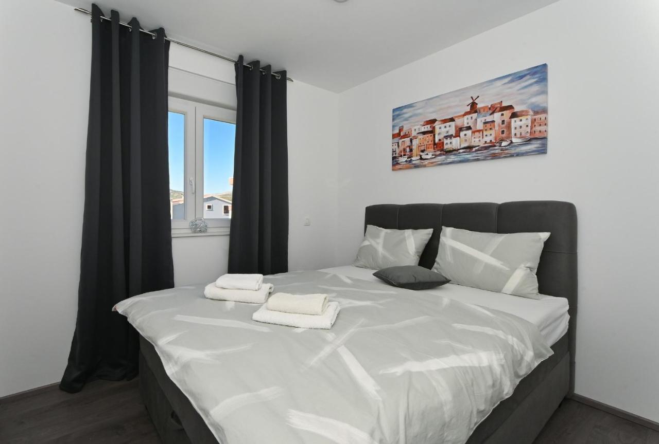 Luxury Apartment White Crystal คาชเตลา ภายนอก รูปภาพ
